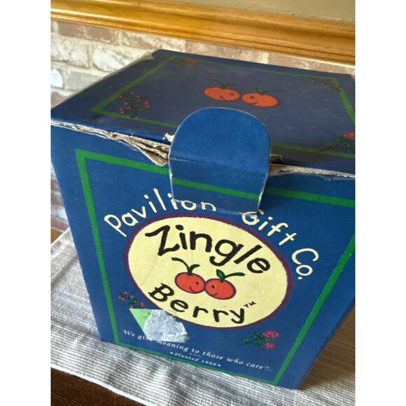 Zingle Berry Pavilion Gift Co. "Make A Wish" Happy Birthday Figurine Box Limited - Picture 5 of 16